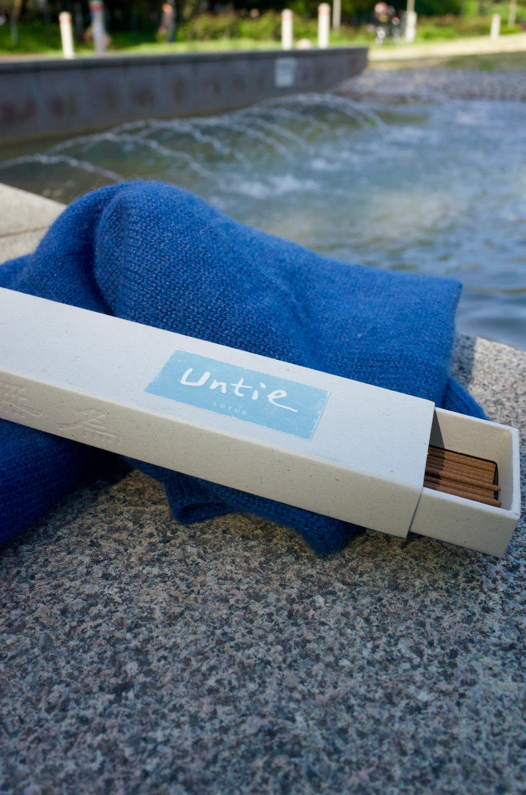 Untie | Lotus Incense